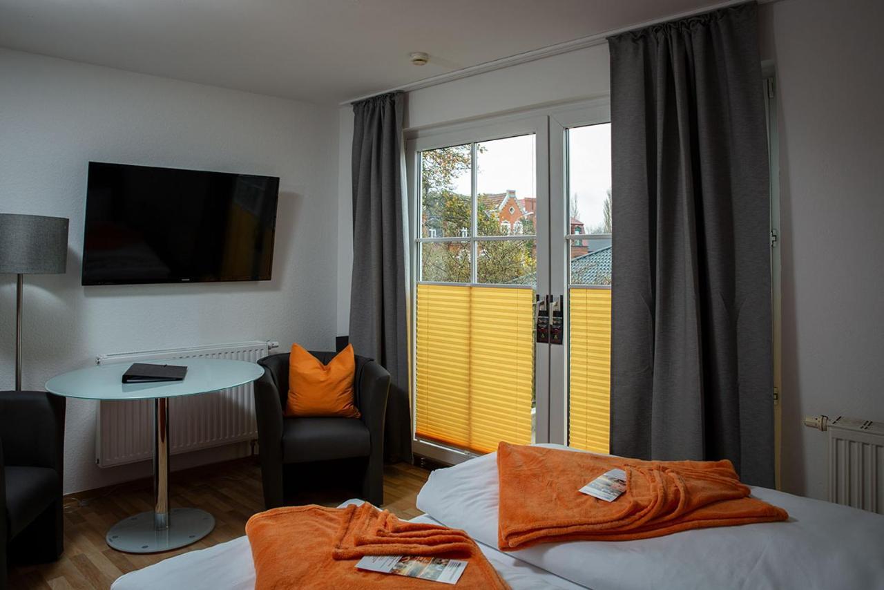 H&H Apartments Im Herzen Der Stadt Super Zentral Ruhig Mit Kochnischen Balkon Oder Empore Greifswald Exterior foto